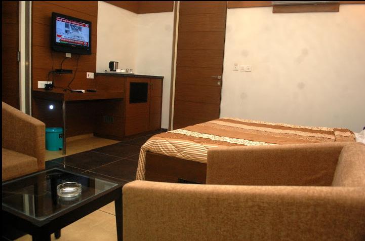 Wonderland Resort Silvassa Room photo